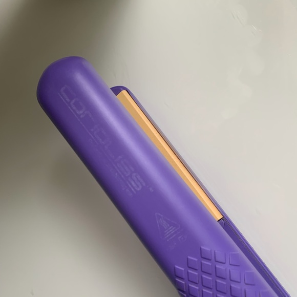 ❗️SOLD❗️Corioliss Purple Ceramic Ionic Flat Iron - Picture 7 of 10